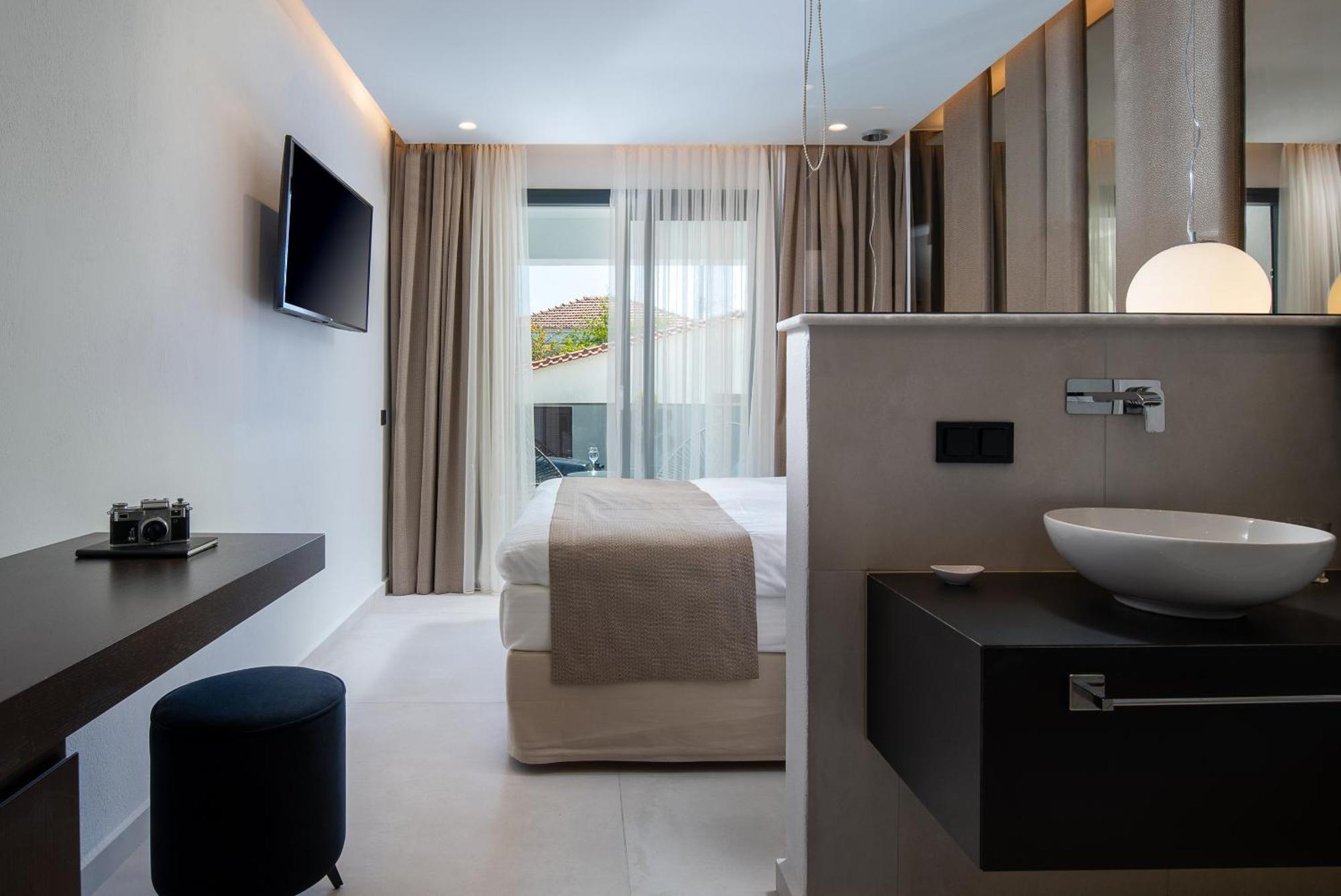 Alexandrion Appartements Down Town Сарти Екстериор снимка